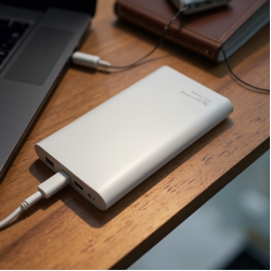 PowerFlow S9 5000mAh Slim Power Bank USB-C 20W White